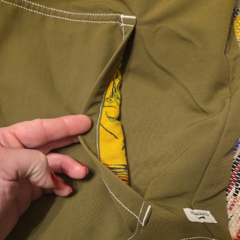 Toad&Co Olive Hooded Utility Jacket with Contrast Lining - Picture 4 of 6